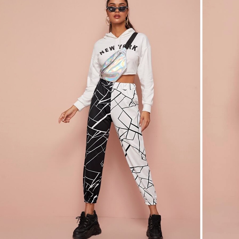 Sweatpants Geo print tapered pants